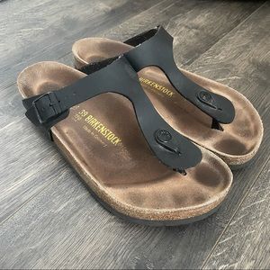 **SOLD** WOMEN’S BIRKENSTOCK SANDALS - GIZEH BIRKO-FLOR